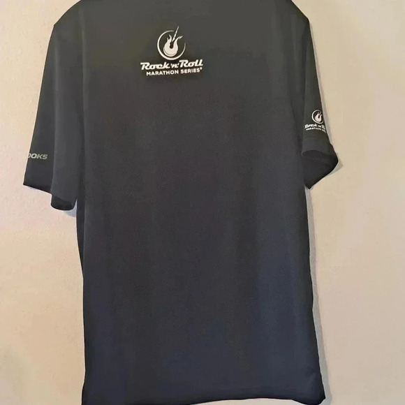 Rock'N'Roll Savanah Brooks T-Shirt EUC Size Medium 100%Polyester - Picture 8 of 8